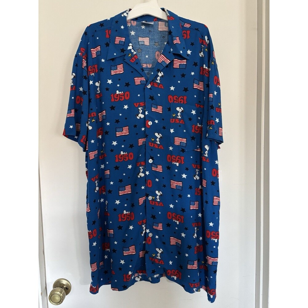 Peanuts Snoopy and Woodstock Patriotic Short Sleeve Men's button down XLarge